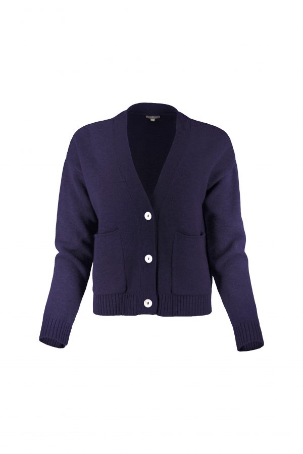 cardigan with buttons and 2 patched pockets in blueberry colour front view