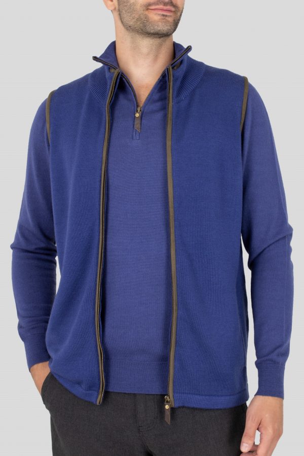 gilet in ink colour, front view