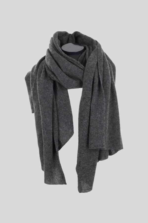 cashmere travel wrap in graphite colour