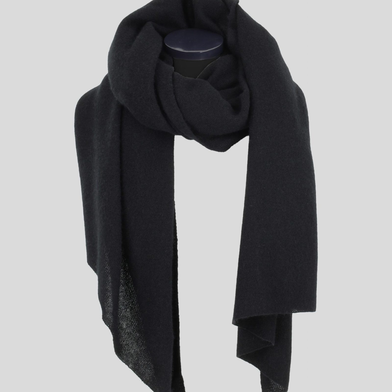 cashmere travel wrap in black colour