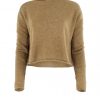 jumper short cut long sleeves in olive colour front view
