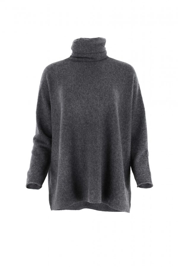sweater with long sleeves and polo collar in graphite colour front view