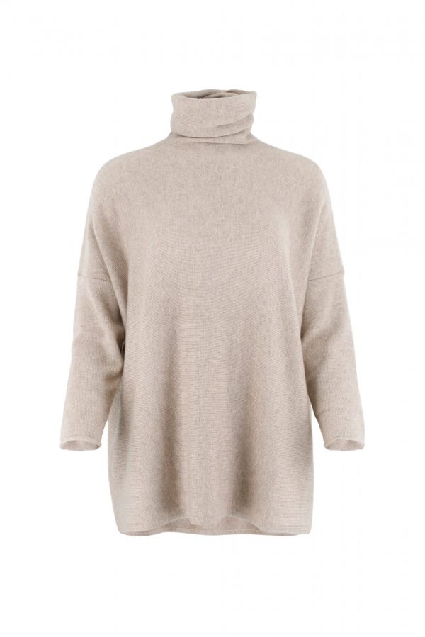 sweater with long sleeves and polo collar in oatmeal colour front view