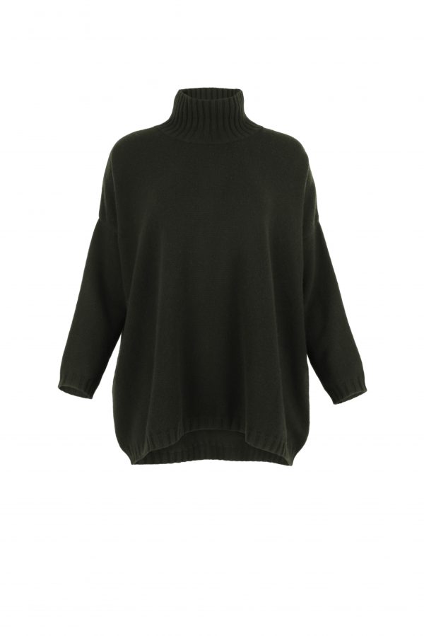 oversized jumper with long sleeves in fir green colour front view