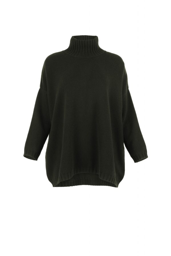 oversized jumper with long sleeves in fir green colour front view