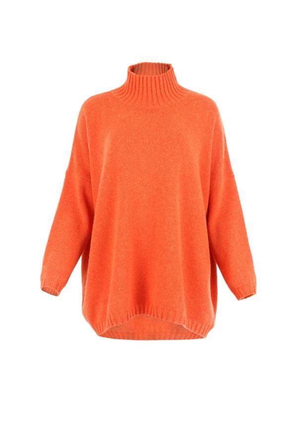 oversized jumper with long sleeves in flame colour front view