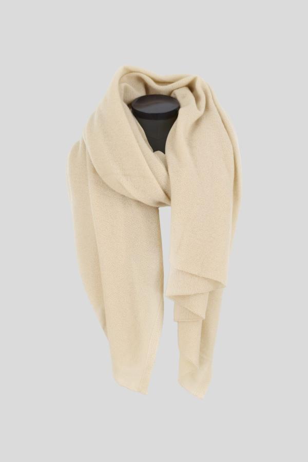 cashmere travel wrap in camel colour