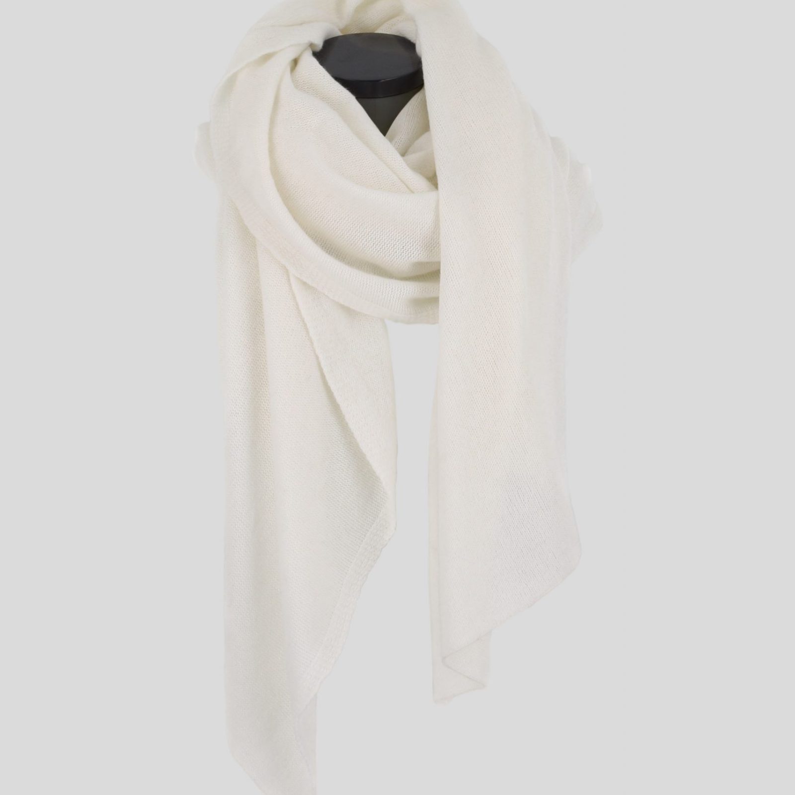 cashmere travel wrap in snow white colour