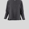 organic cotton jumper with long raglan sleeves, side slits in graphite colour profile view