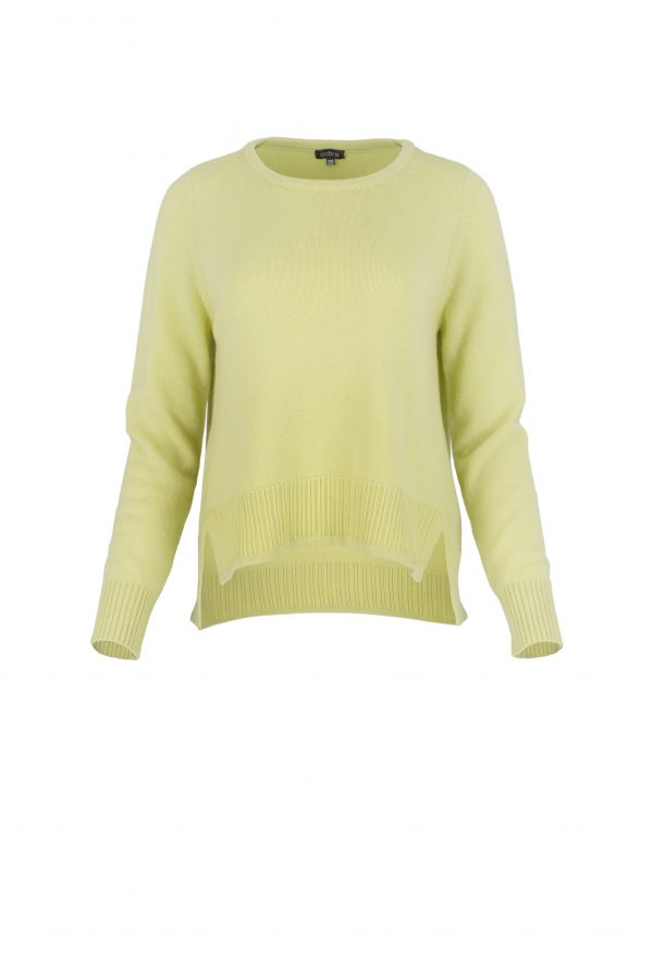 sweater with long sleeves, longer at the back and side slits in lime colour, front view