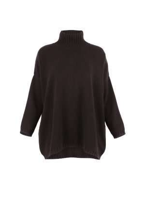 oversized jumper with long sleeves in bitter chocolate colour front view