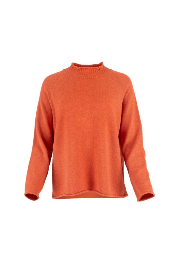 jumper with long sleeves and side split in flame colour made from cashmere, front view