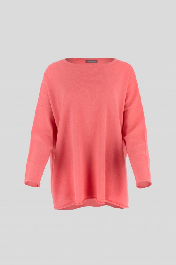 boat neck jumper with long sleeves, square bodice in coral colour, front view