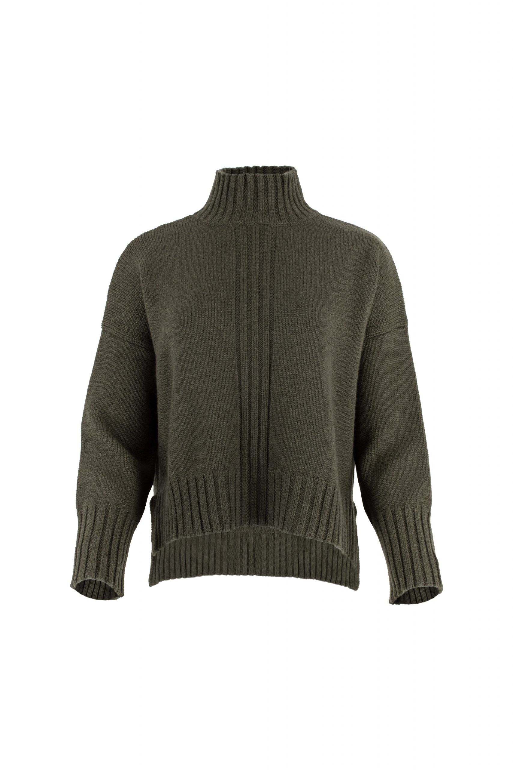 funnel neck jumper in Fir Green – front view with 6 cm centre-front rib detail