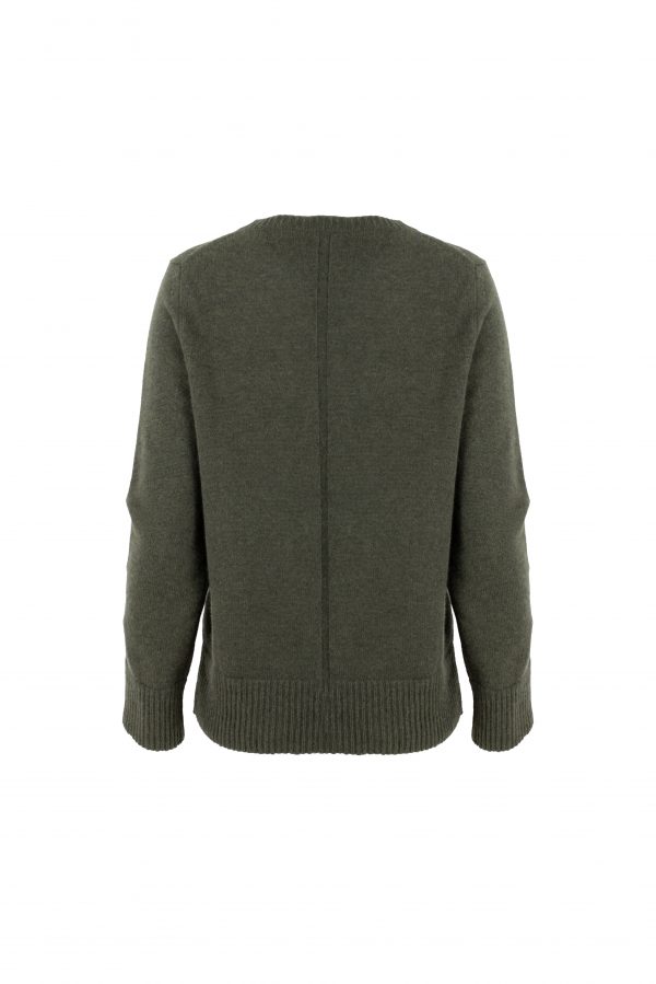 cashmere mix jumper with long sleeves, crew neck, deep ribbed cuffs, deep ribbed hem and subtle centre-back seam detail in fir green colour