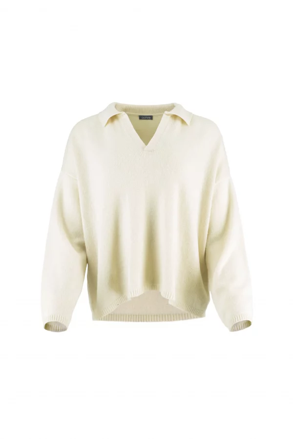 collared cashmere blend jumper with open V neckline and dropped shoulders front view in buttermilk colour