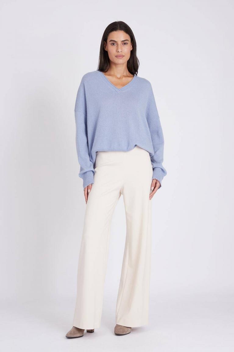 how to style a light blue cashmere sweater, guide, women wearing light blue sweater