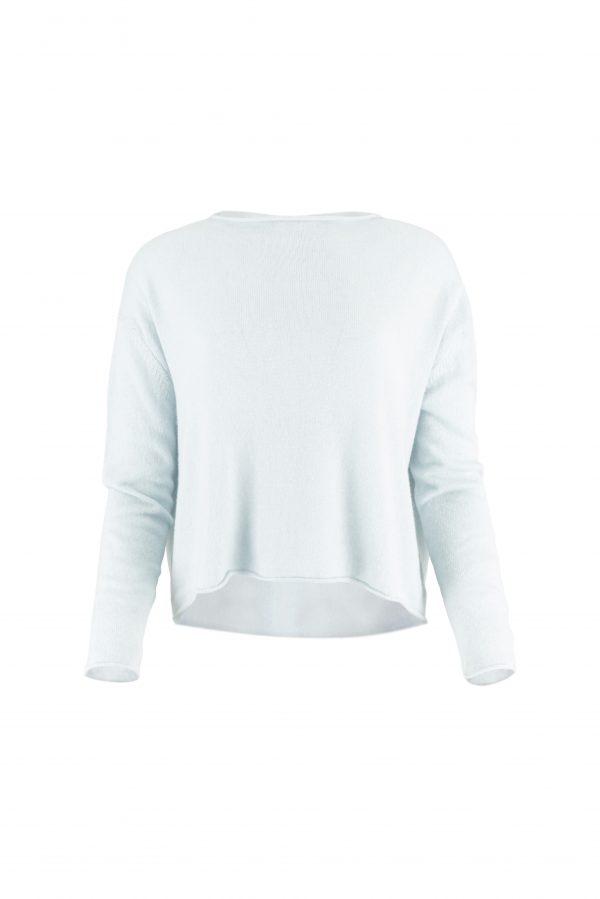 cropped boxy jumper in cloud blue cashmere blend with rolled neckline and relaxed long sleeves
